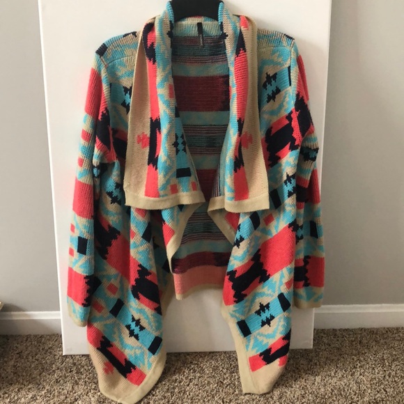 Aztec Design Cardigan - Picture 2 of 3